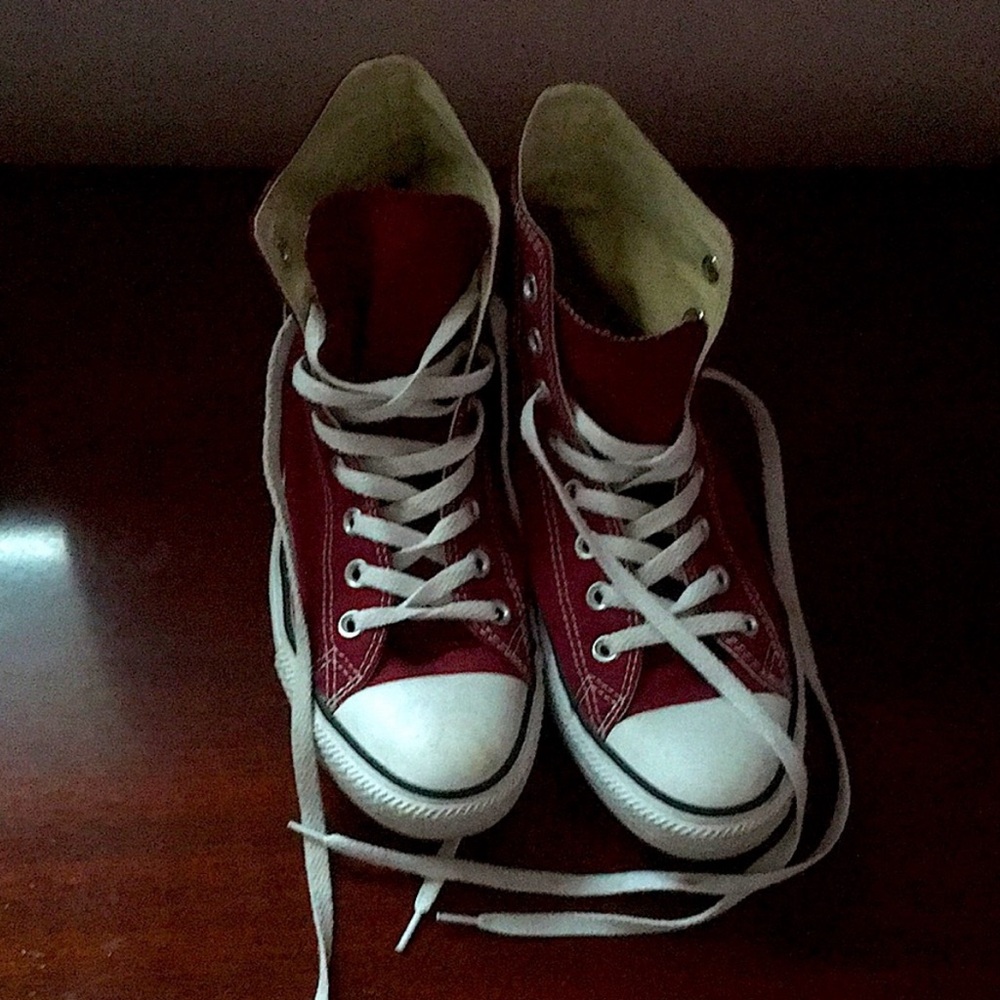 Converse Chuck Taylor All Star Maroon High Tops